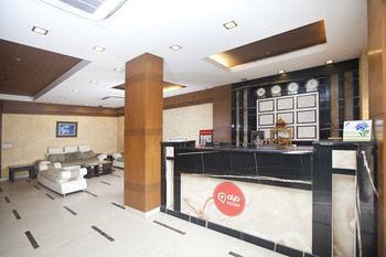 Oyo Rooms Malviya Nagar Market Nueva Delhi Exterior foto