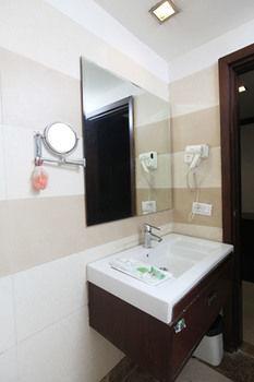Oyo Rooms Malviya Nagar Market Nueva Delhi Exterior foto