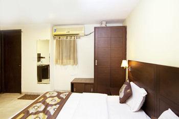 Oyo Rooms Malviya Nagar Market Nueva Delhi Exterior foto